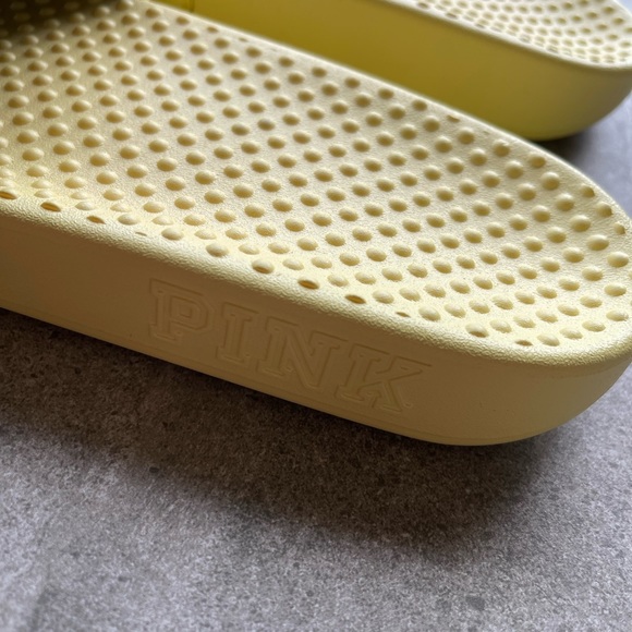 NEW Medium VS PINK Slides in yellow Script Logo - Picture 3 of 6